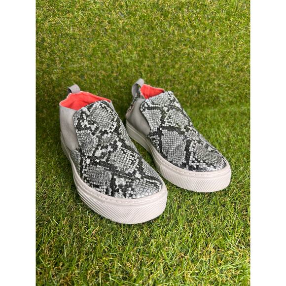 Hey Dude Peyton Slip On Shoes in‎ Snake Grey 7 - Picture 2 of 11